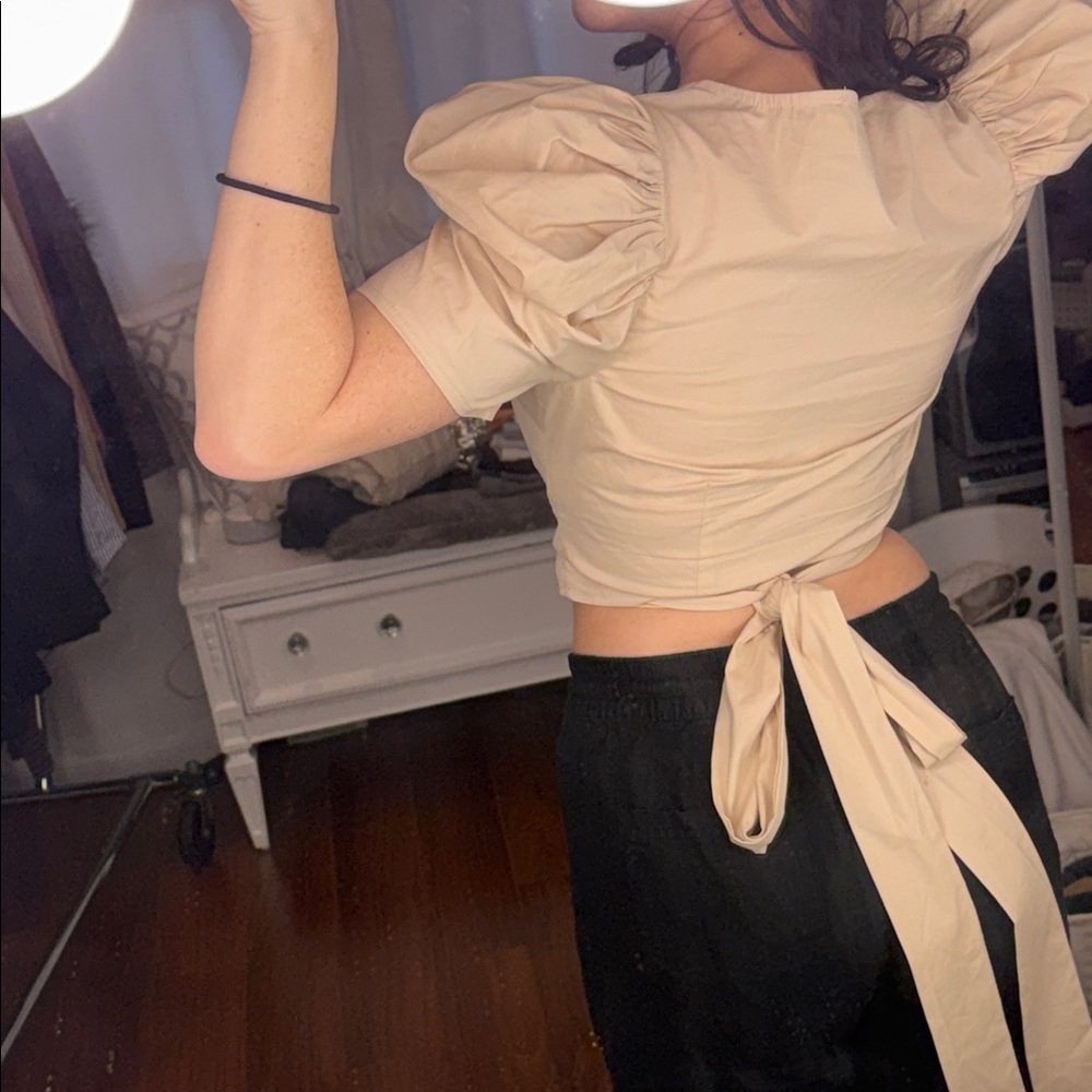 Forever 21 Crop Top Nude Beige Cream Puff Sleeve Crop Top Small - Picture 10 of 14